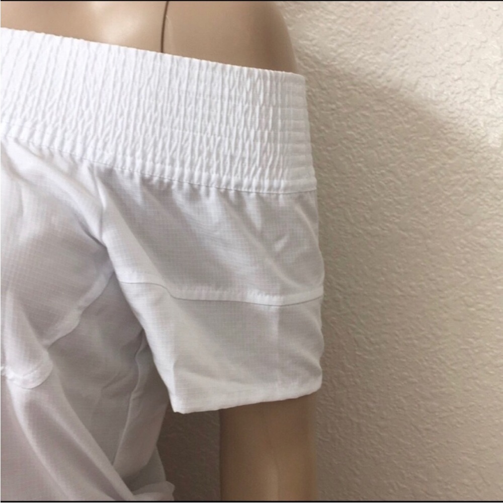 ๐ป Under Armour x Tim Coppens White Cropped Relaxed Smocked Blouse Short Sleeves - Picture 7 of 10